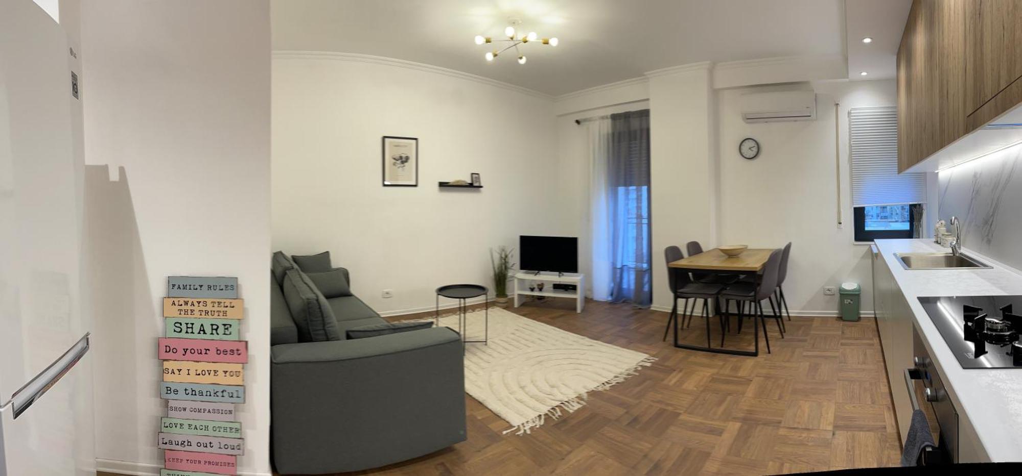 Simplicity Center Апартаменти Тирана